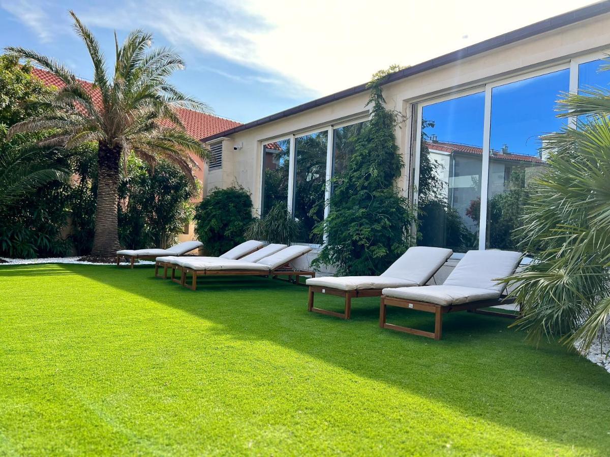 Villa Romana II 오미스 외부 사진